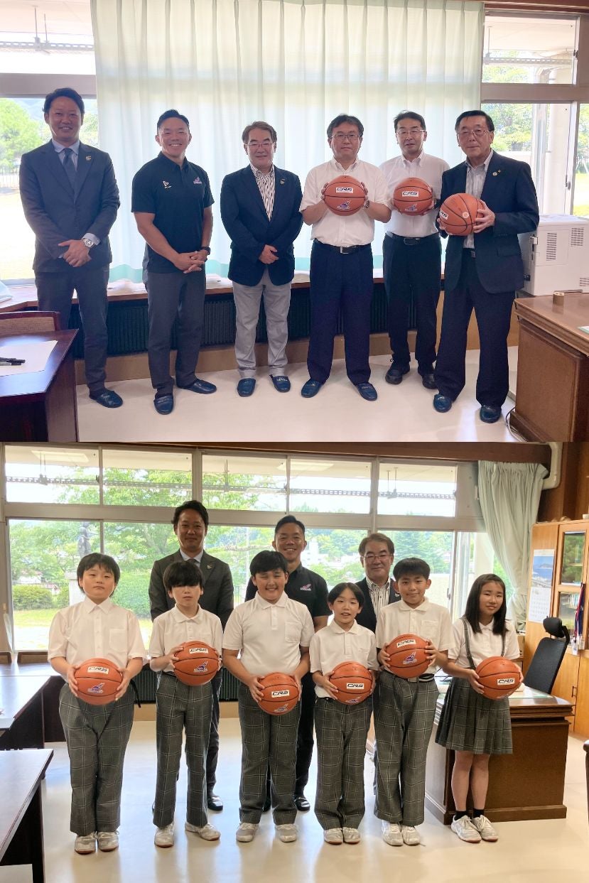 川俣町立川俣小学校と川俣町立山木屋小学校へのバスケットボール寄贈について